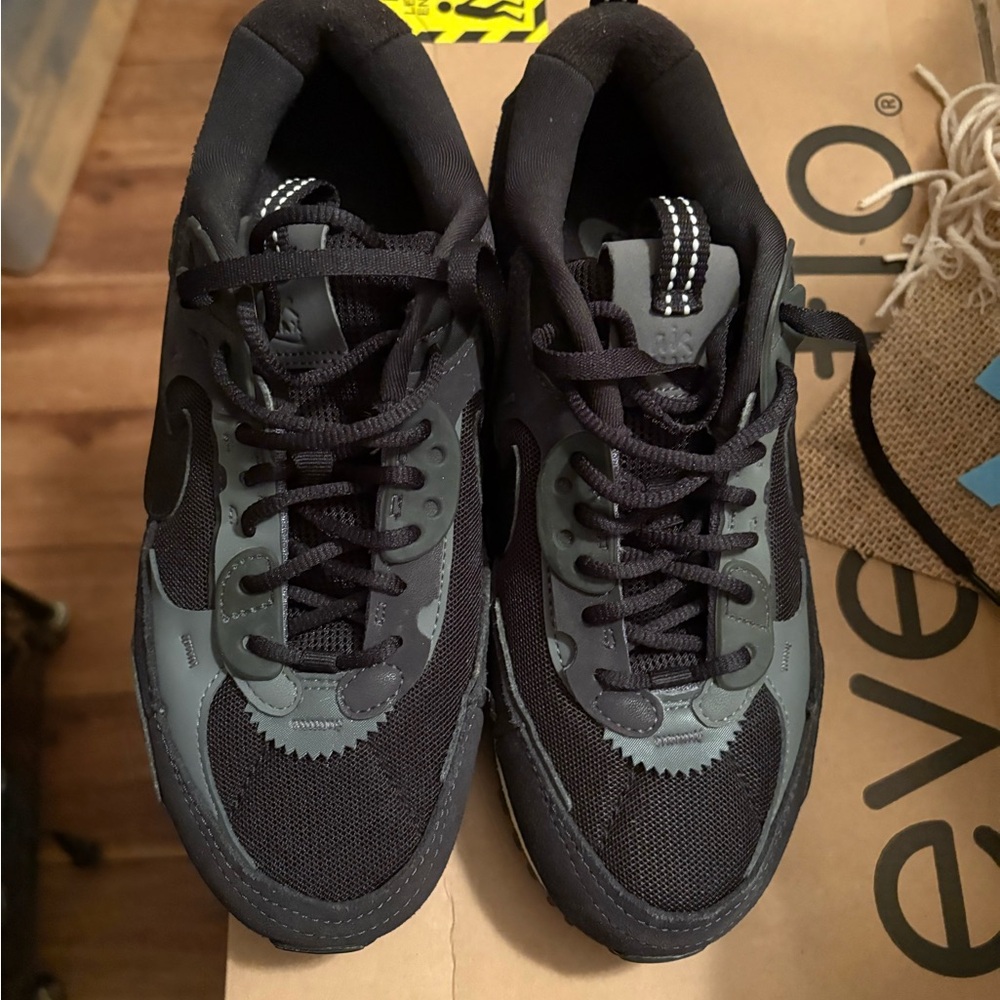 Nike Black and Gray Women's Sneakers